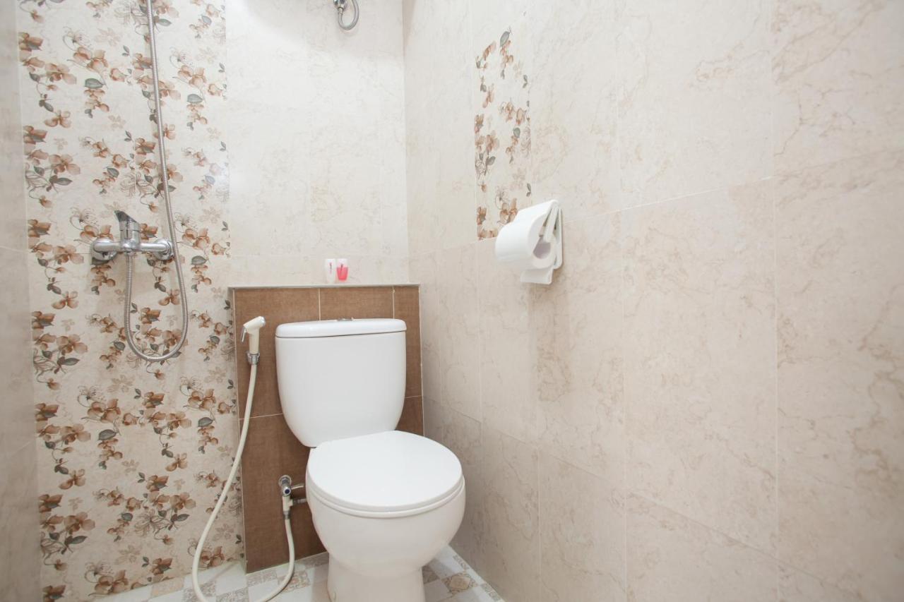Reddoorz @ Wiyung 3 Hotel Surabaja Zewnętrze zdjęcie